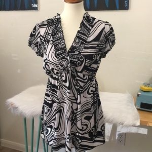 Black and white Art‎ Deco style blouse